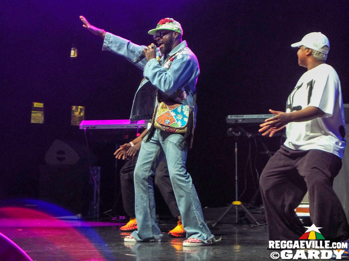 Takana Zion, Tiwony, Xuman, Maitre Hitman