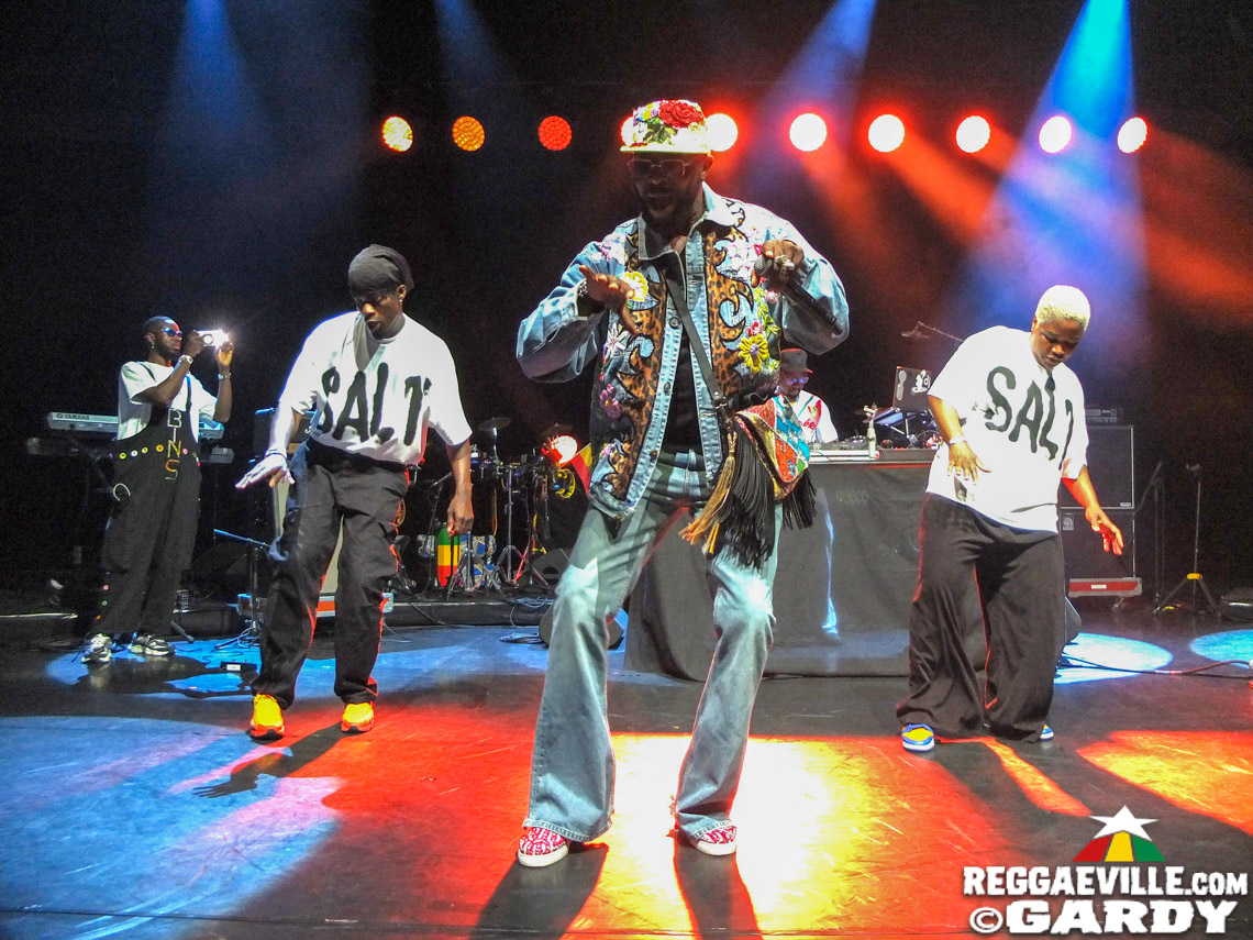 Takana Zion, Tiwony, Xuman, Maitre Hitman