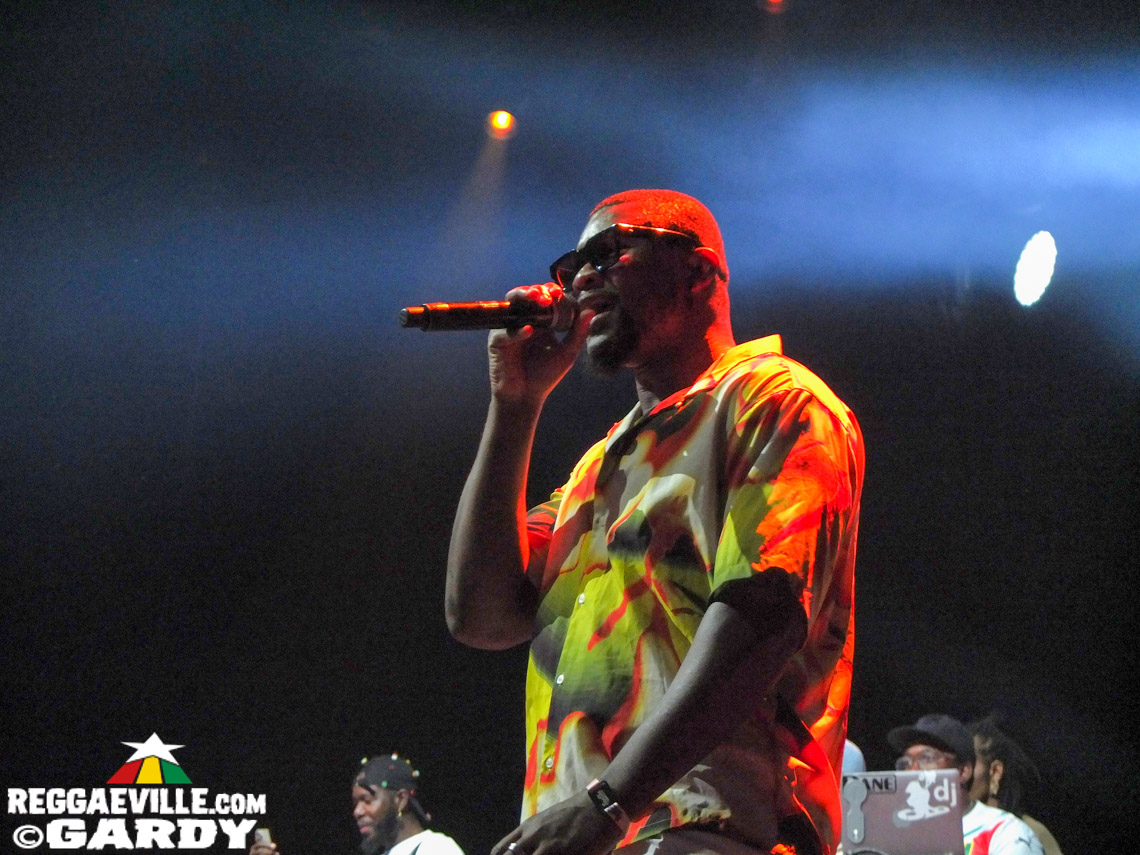 Takana Zion, Tiwony, Xuman, Maitre Hitman