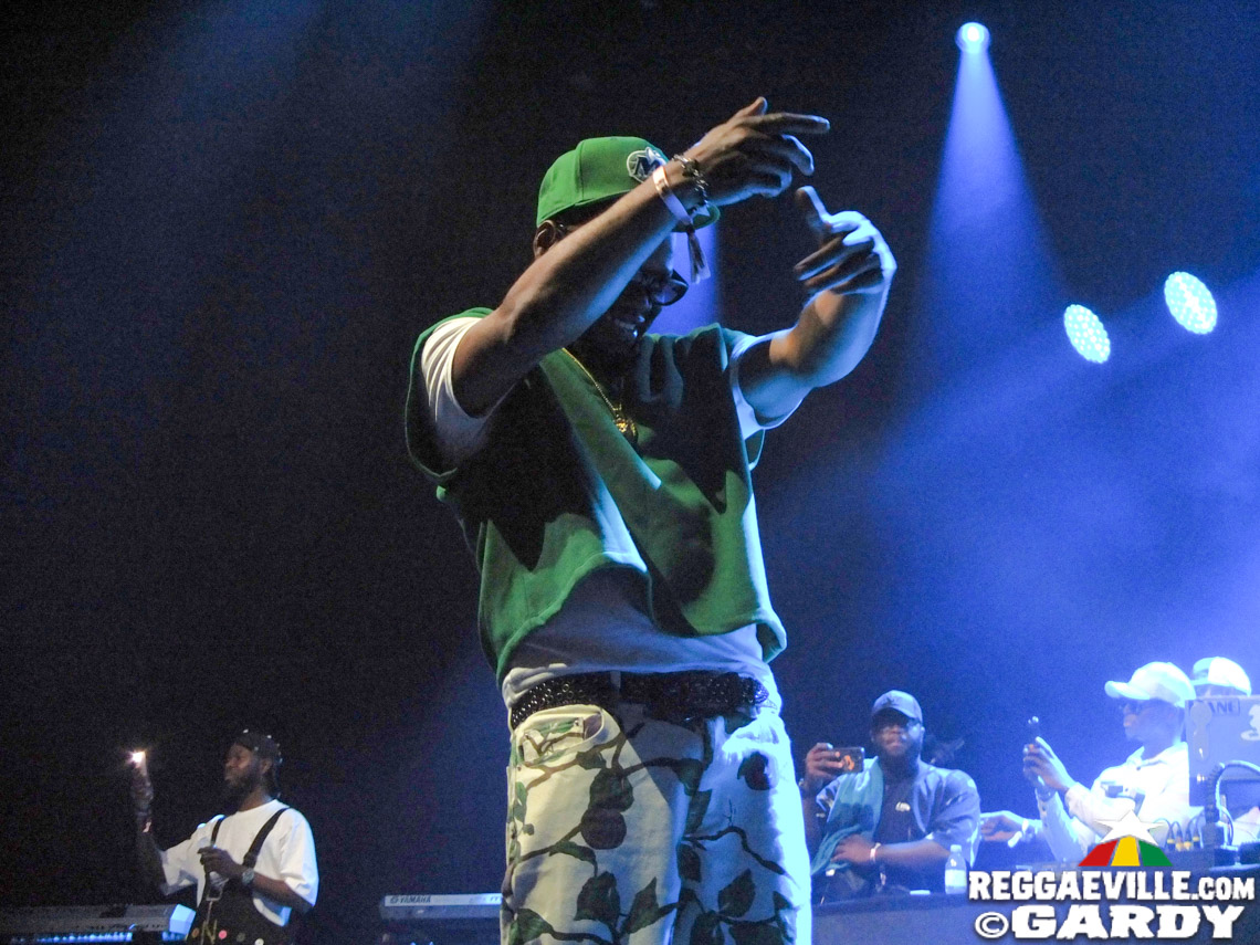 Takana Zion, Tiwony, Xuman, Maitre Hitman