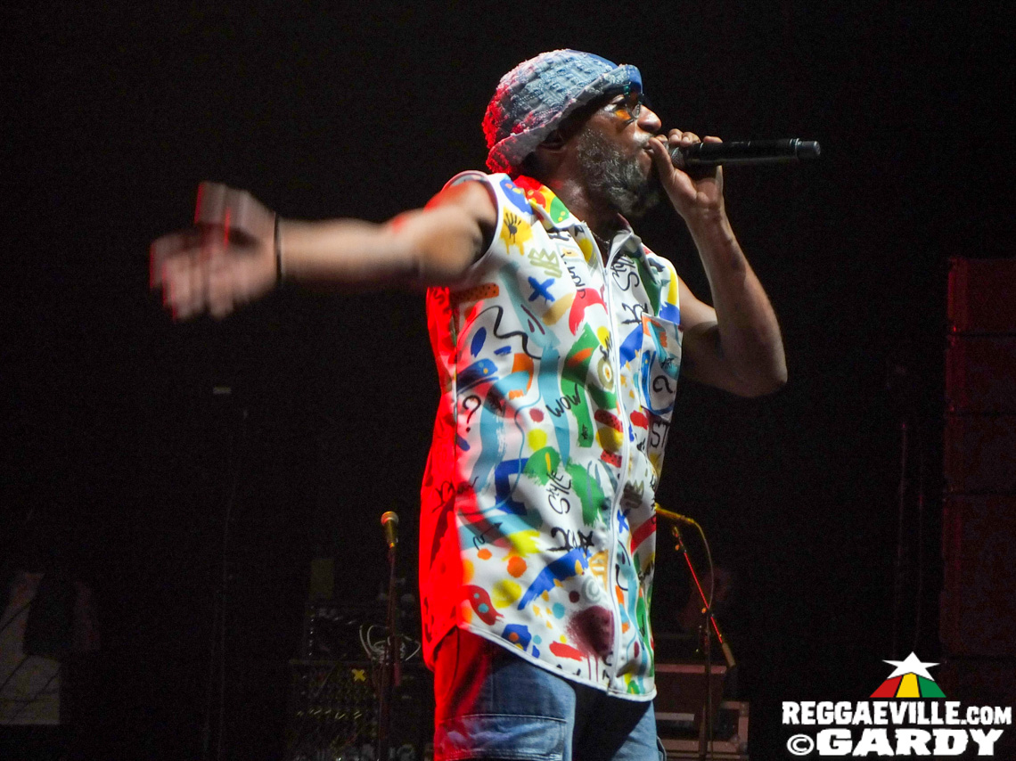 Takana Zion, Tiwony, Xuman, Maitre Hitman