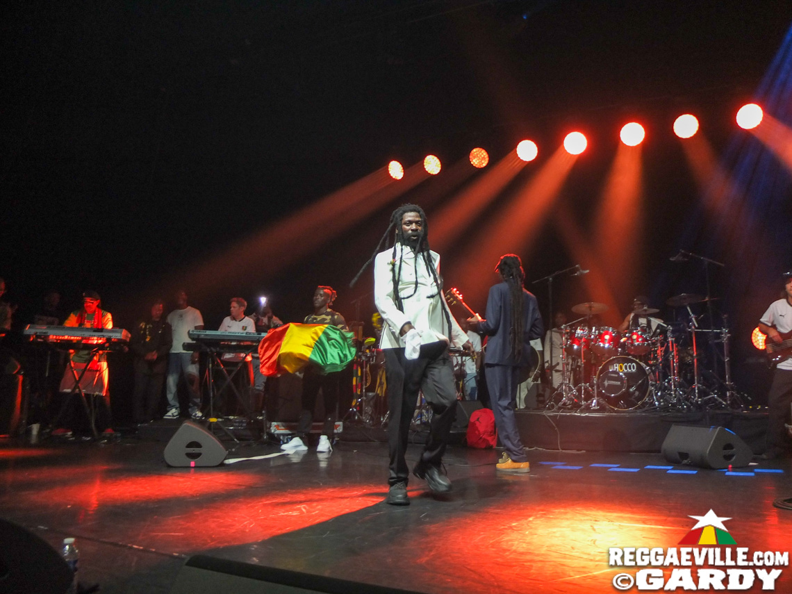 Takana Zion, Tiwony, Xuman, Maitre Hitman