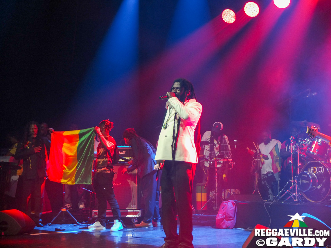 Takana Zion, Tiwony, Xuman, Maitre Hitman