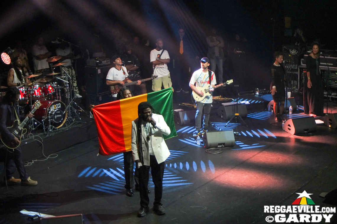 Takana Zion, Tiwony, Xuman, Maitre Hitman