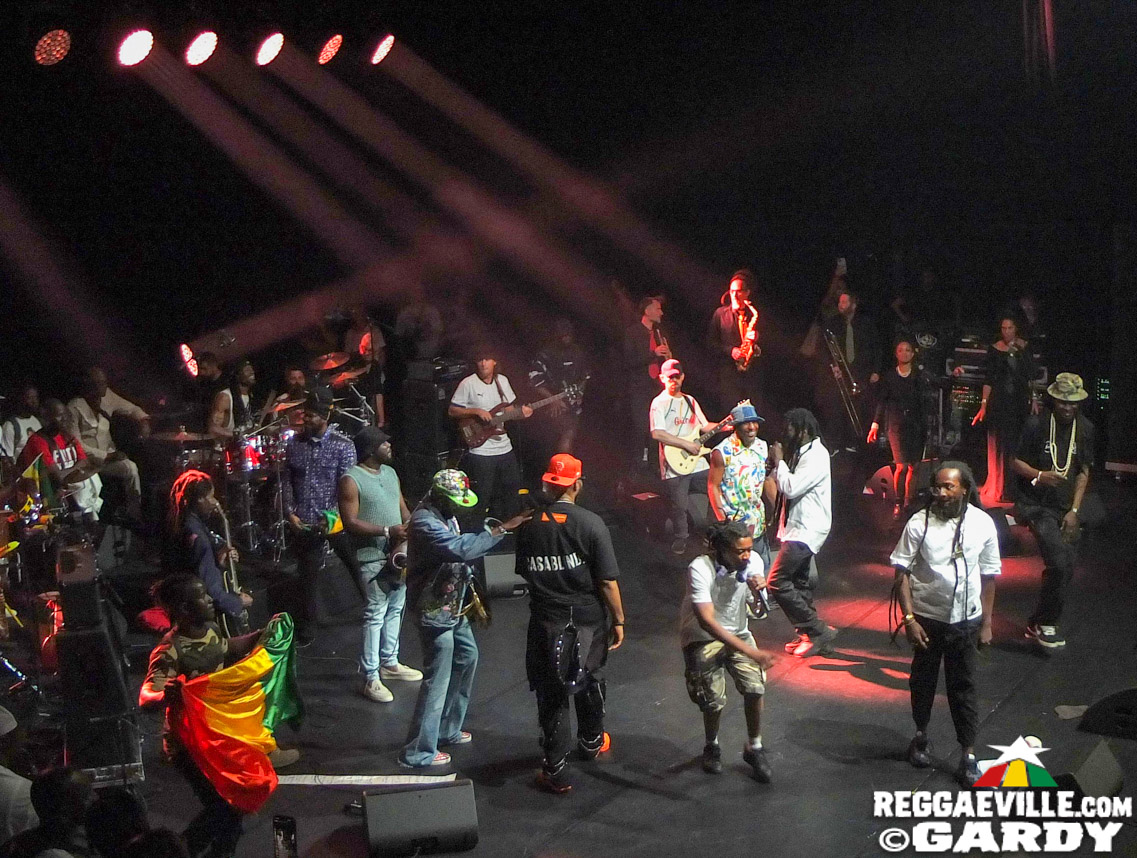 Takana Zion, Tiwony, Xuman, Maitre Hitman