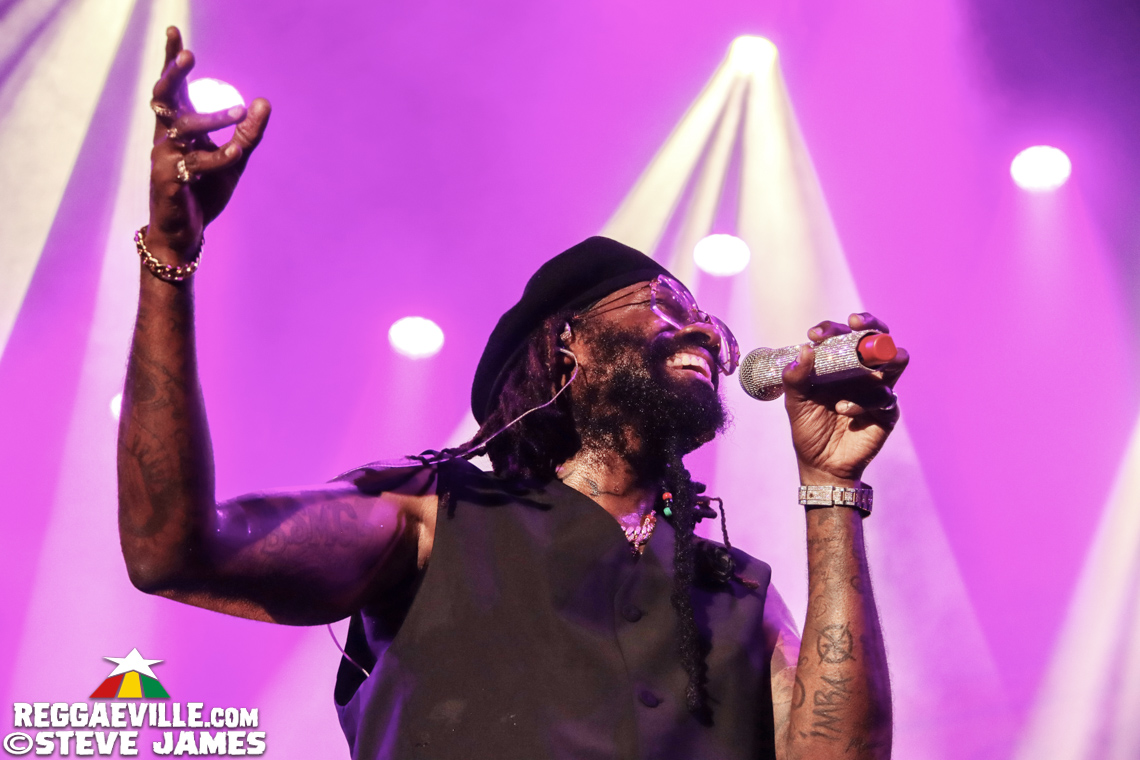 Tarrus Riley with Dean Fraser & The Blak Soil Band