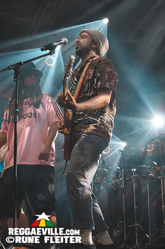 Tóke, Marley's Ghost feat. Dellé