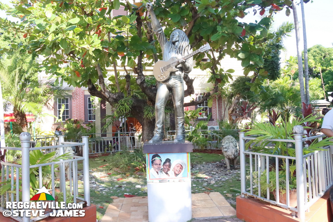 Donisha Prendergast, Tessanne Chin, Tarrus Riley, Runkus