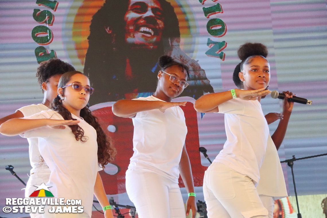 Donisha Prendergast, Tessanne Chin, Tarrus Riley, Runkus