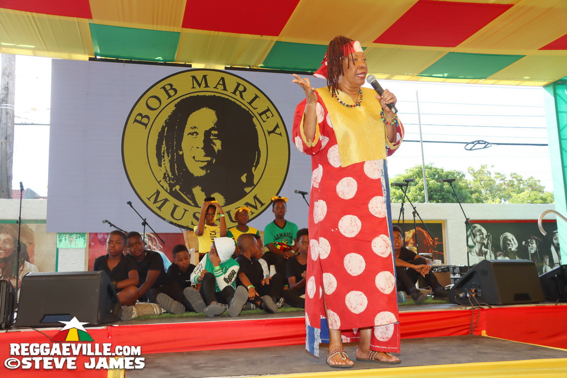 Donisha Prendergast, Tessanne Chin, Tarrus Riley, Runkus