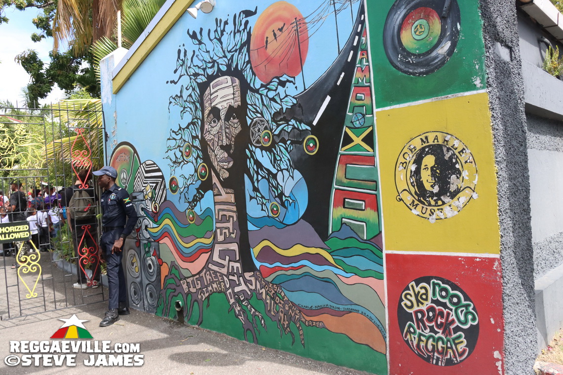 Donisha Prendergast, Tessanne Chin, Tarrus Riley, Runkus