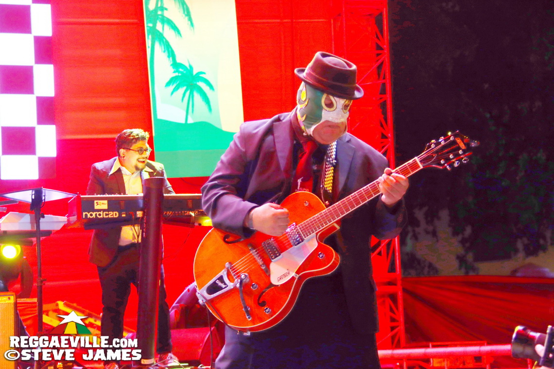 Warrior King, Richie Stephens, Out Of Control Army, Sangre Maiz