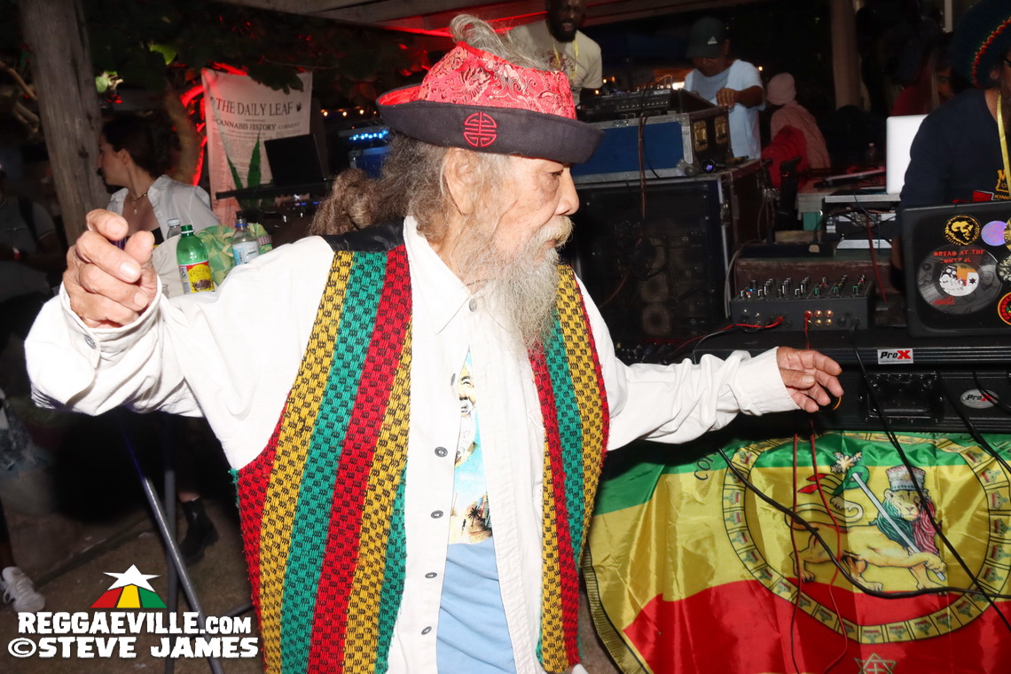 Gabre Selassie, I Kong, Jah Observer
